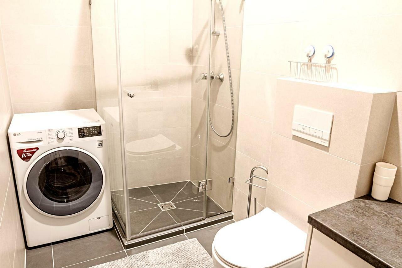 Modern 1Bd Apartment In Old Town By Hostlovers Kaunas Dış mekan fotoğraf